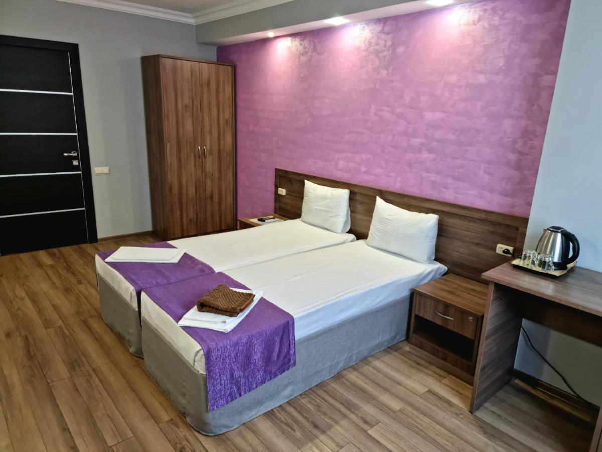 Nobi Guest House Gagra Exterior foto