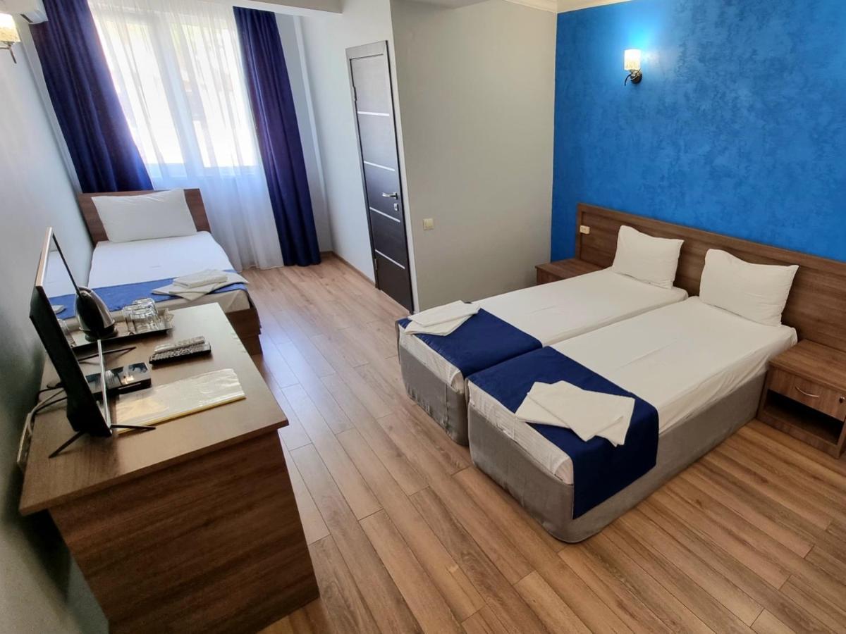 Nobi Guest House Gagra Exterior foto
